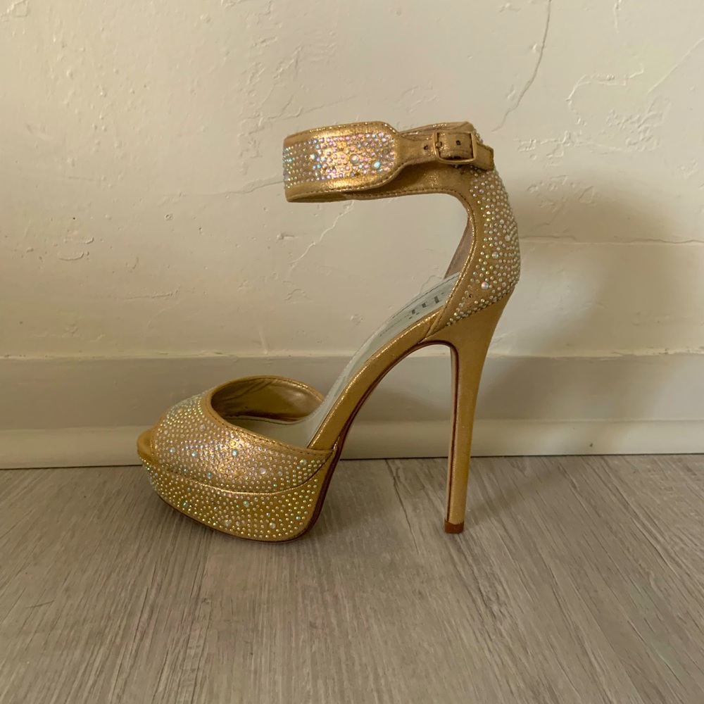 Shi by Journeys Heels - Picture 2 of 6